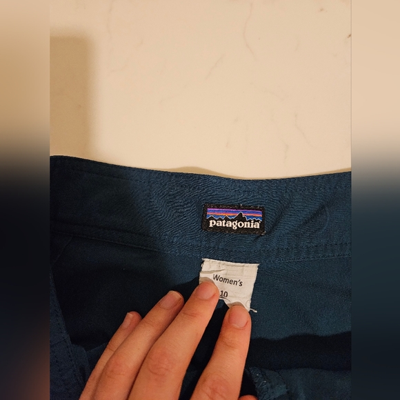 Patagonia Shorts - Picture 1 of 3